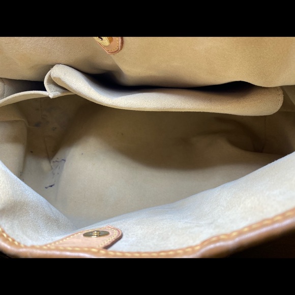 LOUIS VUITTON GALLIERA - Picture 4 of 13